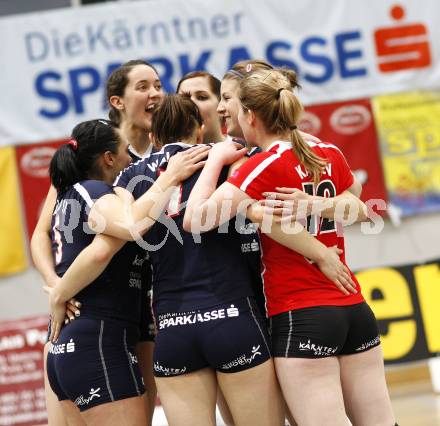 Volleyball MEVZA. ATSC Wildcats gegen Bratislava. Jubel (Wildcats). Klagenfurt, 12.12.2009
Foto: Kuess

---
pressefotos, pressefotografie, kuess, qs, qspictures, sport, bild, bilder, bilddatenbank