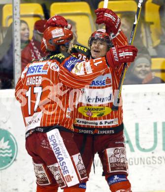 EBEL. Eishockey Bundesliga. KAC gegen Red Bull Salzburg.  Torjubel Gregor Hager, Kirk Furey (KAC). Klagenfurt, am 13.12.2009.
Foto: Kuess 

---
pressefotos, pressefotografie, kuess, qs, qspictures, sport, bild, bilder, bilddatenbank