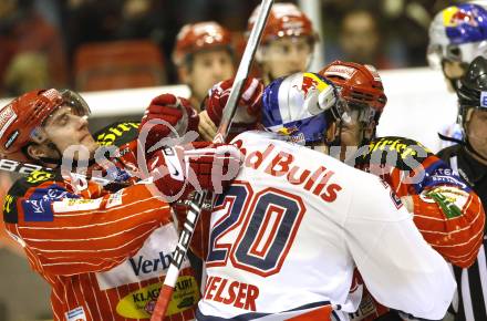 EBEL. Eishockey Bundesliga. KAC gegen Red Bull Salzburg. David Schuller, Kirk Furey,  (KAC), Daniel Welser (Salzburg). Klagenfurt, am 13.12.2009.
Foto: Kuess 

---
pressefotos, pressefotografie, kuess, qs, qspictures, sport, bild, bilder, bilddatenbank