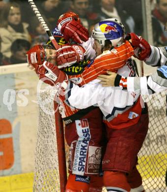 EBEL. Eishockey Bundesliga. KAC gegen Red Bull Salzburg.  Raphael Herburger, (KAC),  Andreas Wiedergut (Salzburg). Klagenfurt, am 13.12.2009.
Foto: Kuess 

---
pressefotos, pressefotografie, kuess, qs, qspictures, sport, bild, bilder, bilddatenbank