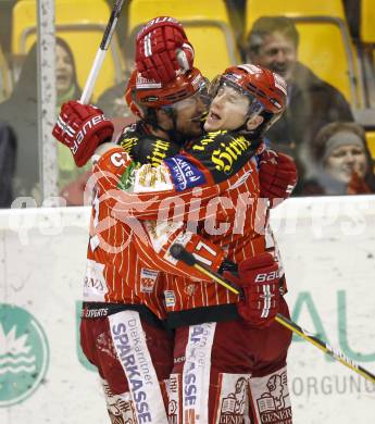 EBEL. Eishockey Bundesliga. KAC gegen Red Bull Salzburg. Torjubel Gregor Hager, Kirk Furey (KAC). Klagenfurt, am 13.12.2009.
Foto: Kuess 

---
pressefotos, pressefotografie, kuess, qs, qspictures, sport, bild, bilder, bilddatenbank