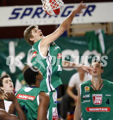 Basketball Bundesliga. Woerthersee Piraten gegen Kapfenberg Bulls. Moritz Lanegger (Kapfenberg). Klagenfurt, 14.12.2009
Foto: Kuess

---
pressefotos, pressefotografie, kuess, qs, qspictures, sport, bild, bilder, bilddatenbank