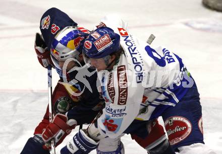 EBEL. Eishockey Bundesliga. EC Pasut VSV gegen EC Red Bull Salzburg. Christia Ban (VSV), Thomas Koch (Salzburg). Villach, am 15.12.2009.
Foto: Kuess 


---
pressefotos, pressefotografie, kuess, qs, qspictures, sport, bild, bilder, bilddatenbank