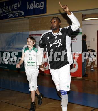 Basketball Bundesliga. Woerthersee Piraten gegen Kapfenberg Bulls. Phil McCandies (Piraten). Klagenfurt, 14.12.2009
Foto: Kuess

---
pressefotos, pressefotografie, kuess, qs, qspictures, sport, bild, bilder, bilddatenbank