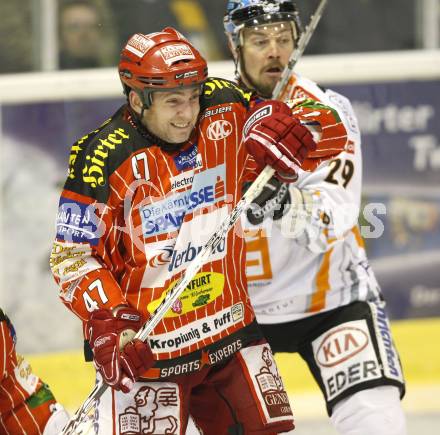 EBEL. Eishockey Bundesliga. KAC gegen EHC LIWEST Linz. Jeffrey Tory,  (KAC),  Markus Matthiasson (Linz). Klagenfurt, am 20.12.2009.
Foto: Kuess 

---
pressefotos, pressefotografie, kuess, qs, qspictures, sport, bild, bilder, bilddatenbank