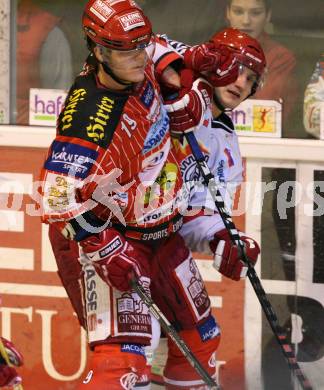 EBEL. Eishockey Bundesliga. KAC gegen HK Acroni Jesenice. Stefan Geier (KAC),  Miha Rebolj (Jesenice). Klagenfurt, am 22.12.2009.
Foto: Kuess 

---
pressefotos, pressefotografie, kuess, qs, qspictures, sport, bild, bilder, bilddatenbank