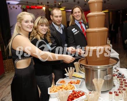 Sportlergala 2009. Irena Rohrer, Petra Steinbauer, Daniel Mesotitsch, Gerhard Schmid. Casineum Velden, am 21.12.2009.
Foto: Kuess 

---
pressefotos, pressefotografie, kuess, qs, qspictures, sport, bild, bilder, bilddatenbank