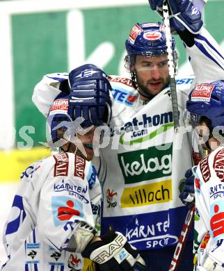 EBEL. Eishockey Bundesliga. EC Pasut VSV gegen HDD TILIA Olimpija Ljubljana, Laibach.  Torjubel Wofgang Kromp, Kiel McLeod (VSV). Villach, am 27.12.2008.
Foto: Kuess 


---
pressefotos, pressefotografie, kuess, qs, qspictures, sport, bild, bilder, bilddatenbank