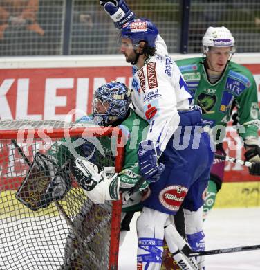 EBEL. Eishockey Bundesliga. EC Pasut VSV gegen HDD TILIA Olimpija Ljubljana, Laibach.  Kiel McLeod, (VSV), Norm Maracle (Ljubljana). Villach, am 29.12.2008.
Foto: Kuess 


---
pressefotos, pressefotografie, kuess, qs, qspictures, sport, bild, bilder, bilddatenbank