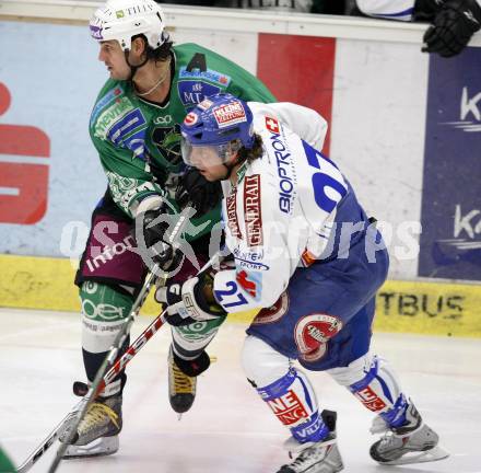 EBEL. Eishockey Bundesliga. EC Pasut VSV gegen HDD TILIA Olimpija Ljubljana, Laibach.  Wolfgang Kromp, (VSV), Frank Banham (Ljubljana). Villach, am 29.12.2008.
Foto: Kuess 


---
pressefotos, pressefotografie, kuess, qs, qspictures, sport, bild, bilder, bilddatenbank