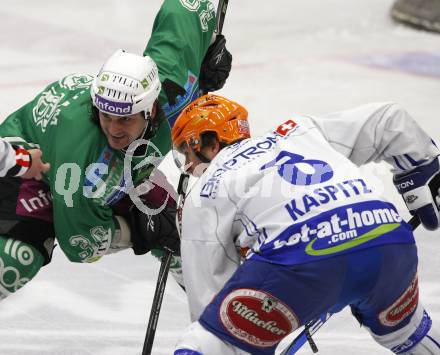 EBEL. Eishockey Bundesliga. EC Pasut VSV gegen HDD TILIA Olimpija Ljubljana, Laibach.  Roland Kaspitz, (VSV), Frank Banham (Ljubljana). Villach, am 29.12.2008.
Foto: Kuess 


---
pressefotos, pressefotografie, kuess, qs, qspictures, sport, bild, bilder, bilddatenbank