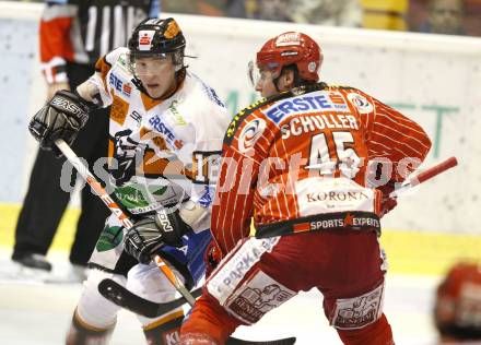 EBEL. Eishockey Bundesliga. KAC gegen  Graz 99ers.  David Schuller, (KAC), Patrick Harand (Graz). Klagenfurt, am 1.1.2010.
Foto: Kuess 

---
pressefotos, pressefotografie, kuess, qs, qspictures, sport, bild, bilder, bilddatenbank