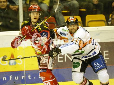 EBEL. Eishockey Bundesliga. KAC gegen  Graz 99ers.  Manuel Geier (KAC),  David Cullen (Graz). Klagenfurt, am 1.1.2010.
Foto: Kuess 

---
pressefotos, pressefotografie, kuess, qs, qspictures, sport, bild, bilder, bilddatenbank