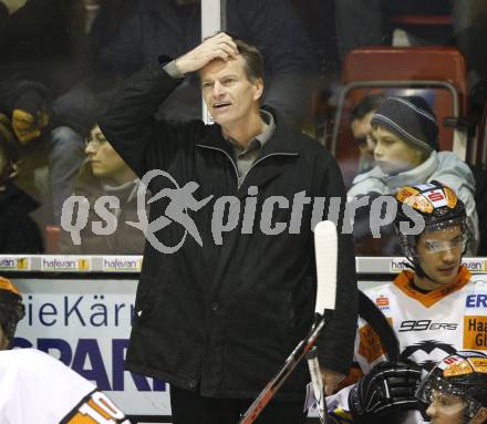 EBEL. Eishockey Bundesliga. KAC gegen  Graz 99ers.  Trainer Bill Gilligan (Graz). Klagenfurt, am 1.1.2010.
Foto: Kuess 

---
pressefotos, pressefotografie, kuess, qs, qspictures, sport, bild, bilder, bilddatenbank