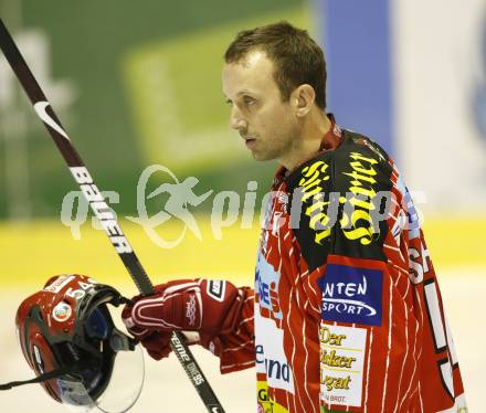 EBEL. Eishockey Bundesliga. KAC gegen  Graz 99ers.  Andrew Schneider, (KAC). Klagenfurt, am 1.1.2010.
Foto: Kuess 

---
pressefotos, pressefotografie, kuess, qs, qspictures, sport, bild, bilder, bilddatenbank