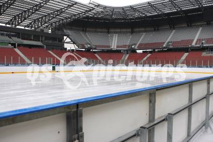 EBEL. Eishockey Bundesliga. Freiluftderby KAC gegen VSV. Vorberichte. Aufbauarbeiten. Klagenfurt, am 2.1.2010.
Foto: Kuess
---
pressefotos, pressefotografie, kuess, qs, qspictures, sport, bild, bilder, bilddatenbank