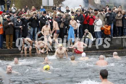 Veldener Neujahrsschwimmen. Velden, am 1.1.2020.
Foto: Kuess
---
pressefotos, pressefotografie, kuess, qs, qspictures, sport, bild, bilder, bilddatenbank