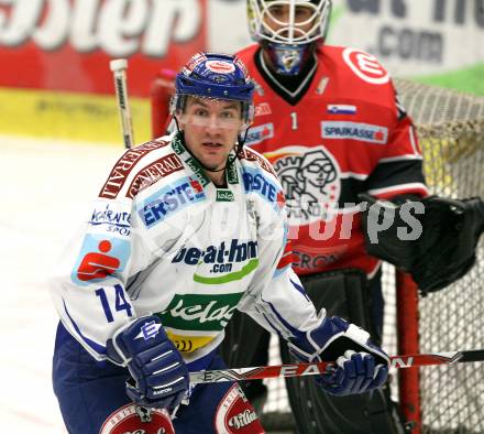 EBEL. Eishockey Bundesliga. EC Pasut VSV gegen HK Acroni Jesenice.  Robert Nathan Di Casmirro, (VSV), Dov Grumet-Morris (Jesenice). Villach, am 3.1.2010.
Foto: Kuess 


---
pressefotos, pressefotografie, kuess, qs, qspictures, sport, bild, bilder, bilddatenbank