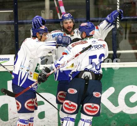 EBEL. Eishockey Bundesliga. EC Pasut VSV gegen HK Acroni Jesenice.  Torjubel Philipp Pinter, Kiel McLeod, Jean Francois Fortin (VSV). Villach, am 3.1.2010.
Foto: Kuess 


---
pressefotos, pressefotografie, kuess, qs, qspictures, sport, bild, bilder, bilddatenbank