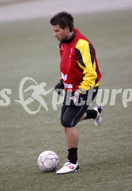 Fussball. Bundesliga. SK Austria Kaernten. Training. Luka Elsner. Moosburg, 4.1.2010.
Foto: Kuess
---
pressefotos, pressefotografie, kuess, qs, qspictures, sport, bild, bilder, bilddatenbank