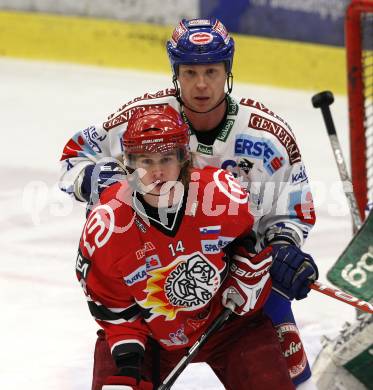 EBEL. Eishockey Bundesliga. EC Pasut VSV gegen HK Acroni Jesenice.  Mike Stewart (VSV), Ziga Jeglic (Jesenice). Villach, am 3.1.2010.
Foto: Kuess 


---
pressefotos, pressefotografie, kuess, qs, qspictures, sport, bild, bilder, bilddatenbank