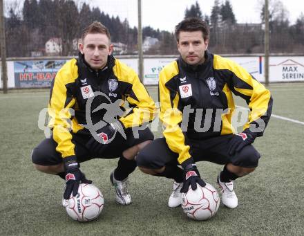 Fussball. Bundesliga. SK Austria Kaernten. Training.  Darijo Biscan, Luka Elsner.  Moosburg, 4.1.2010.
Foto: Kuess
---
pressefotos, pressefotografie, kuess, qs, qspictures, sport, bild, bilder, bilddatenbank