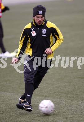 Fussball. Bundesliga. SK Austria Kaernten. Training.  Fernando Troyansky. Moosburg, 4.1.2010.
Foto: Kuess
---
pressefotos, pressefotografie, kuess, qs, qspictures, sport, bild, bilder, bilddatenbank