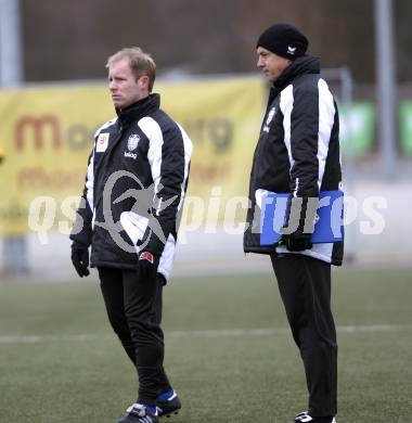 Fussball. Bundesliga. SK Austria Kaernten. Training. Trainer Joze Prelogar, Co-Trainer Roman Stary. Moosburg, 4.1.2010.
Foto: Kuess
---
pressefotos, pressefotografie, kuess, qs, qspictures, sport, bild, bilder, bilddatenbank