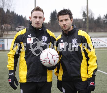 Fussball. Bundesliga. SK Austria Kaernten. Training.  Darijo Biscan, Luka Elsner. Moosburg, 4.1.2010.
Foto: Kuess
---
pressefotos, pressefotografie, kuess, qs, qspictures, sport, bild, bilder, bilddatenbank