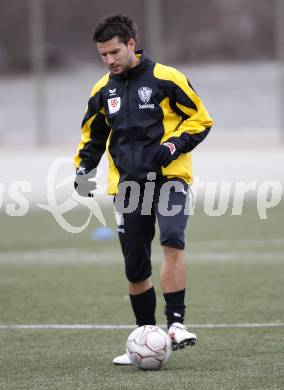 Fussball. Bundesliga. SK Austria Kaernten. Training. Luka Elsner. Moosburg, 4.1.2010.
Foto: Kuess
---
pressefotos, pressefotografie, kuess, qs, qspictures, sport, bild, bilder, bilddatenbank