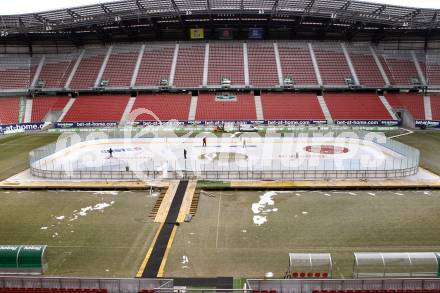 EBEL. Eishockey Bundesliga. Freiluft Derby KAC gegen VSV. Stadion Klagenfurt. Klagenfurt, 4.1.2010.
Foto: Kuess
---
pressefotos, pressefotografie, kuess, qs, qspictures, sport, bild, bilder, bilddatenbank