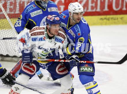 EBEL. Eishockey Bundesliga. EC Pasut VSV gegen KHL Medvescak Zagreb. Robert Nathan Di Casmirro,  (VSV), Richard Seeley (Zagreb). Villach, am 5.1.2010.
Foto: Kuess 


---
pressefotos, pressefotografie, kuess, qs, qspictures, sport, bild, bilder, bilddatenbank