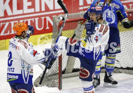 EBEL. Eishockey Bundesliga. EC Pasut VSV gegen KHL Medvescak Zagreb. Torjubel Philipp Pinter, Roland Kaspitz (VSV). Villach, am 5.1.2010.
Foto: Kuess 


---
pressefotos, pressefotografie, kuess, qs, qspictures, sport, bild, bilder, bilddatenbank