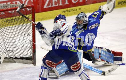 EBEL. Eishockey Bundesliga. EC Pasut VSV gegen KHL Medvescak Zagreb. Philipp Pinter,  (VSV), Robert Kristan (Zagreb). Villach, am 5.1.2010.
Foto: Kuess 


---
pressefotos, pressefotografie, kuess, qs, qspictures, sport, bild, bilder, bilddatenbank