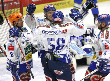 EBEL. Eishockey Bundesliga. EC Pasut VSV gegen KHL Medvescak Zagreb.  Torjubel VSV. Villach, am 5.1.2010.
Foto: Kuess 


---
pressefotos, pressefotografie, kuess, qs, qspictures, sport, bild, bilder, bilddatenbank