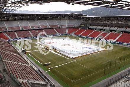 EBEL. Eishockey Bundesliga. Freiluft Derby KAC gegen VSV. Stadion Klagenfurt. Klagenfurt, 4.1.2010.
Foto: Kuess
---
pressefotos, pressefotografie, kuess, qs, qspictures, sport, bild, bilder, bilddatenbank