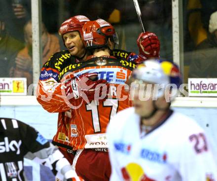 EBEL. Eishockey Bundesliga. KAC gegen  EC Red Bull Salzburg. Torjubel  CRAIG Michael Mike (KAC). Klagenfurt, am 5.1.2010.
Foto: Kuess 

---
pressefotos, pressefotografie, kuess, qs, qspictures, sport, bild, bilder, bilddatenbank