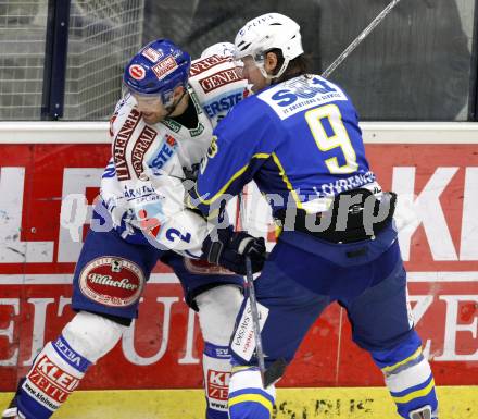 EBEL. Eishockey Bundesliga. EC Pasut VSV gegen KHL Medvescak Zagreb. Michael Mike Martin, (VSV),  Marko Lovrencic  (Zagreb). Villach, am 5.1.2010.
Foto: Kuess 


---
pressefotos, pressefotografie, kuess, qs, qspictures, sport, bild, bilder, bilddatenbank