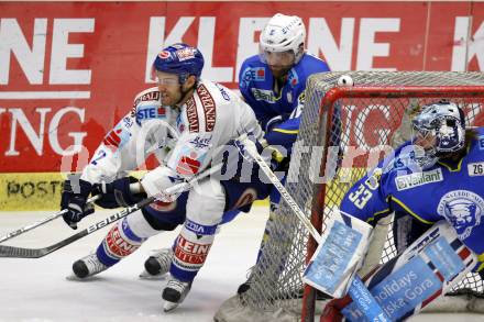 EBEL. Eishockey Bundesliga. EC Pasut VSV gegen KHL Medvescak Zagreb. Michael Mike Martin,  (VSV), Aaron Fox, Robert Kristan (Zagreb). Villach, am 5.1.2010.
Foto: Kuess 


---
pressefotos, pressefotografie, kuess, qs, qspictures, sport, bild, bilder, bilddatenbank