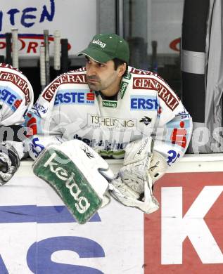 EBEL. Eishockey Bundesliga. EC Pasut VSV gegen KHL Medvescak Zagreb. Gert Prohaska (VSV). Villach, am 5.1.2010.
Foto: Kuess 


---
pressefotos, pressefotografie, kuess, qs, qspictures, sport, bild, bilder, bilddatenbank