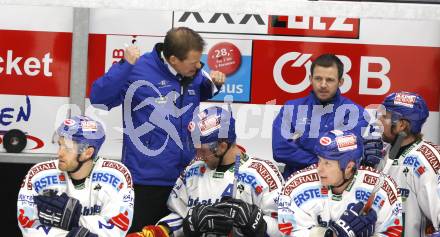 EBEL. Eishockey Bundesliga. EC Pasut VSV gegen KHL Medvescak Zagreb. Trainer Johan Stroemwall, Co-Trainer Markus Kerschbaumer (VSV). Villach, am 5.1.2010.
Foto: Kuess 


---
pressefotos, pressefotografie, kuess, qs, qspictures, sport, bild, bilder, bilddatenbank