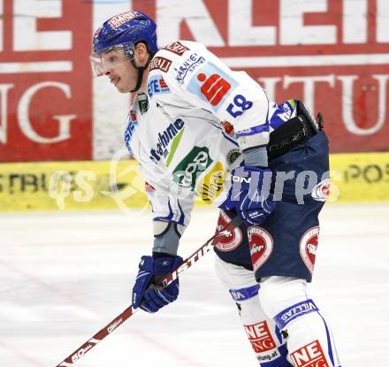 EBEL. Eishockey Bundesliga. EC Pasut VSV gegen KHL Medvescak Zagreb. Jean Francois Fortin (VSV). Villach, am 5.1.2010.
Foto: Kuess 


---
pressefotos, pressefotografie, kuess, qs, qspictures, sport, bild, bilder, bilddatenbank