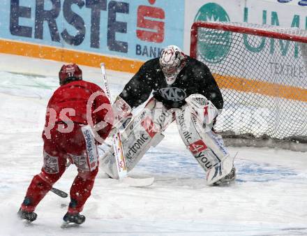 EBEL. Eishockey Bundesliga. Freiluft Derby KAC gegen VSV. Training KAC. Klagenfurt, 9.1.2009.
Foto: Kuess
---
pressefotos, pressefotografie, kuess, qs, qspictures, sport, bild, bilder, bilddatenbank