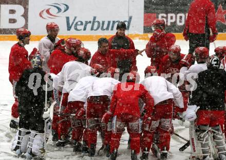 EBEL. Eishockey Bundesliga. Freiluft Derby KAC gegen VSV. Training KAC. Klagenfurt, 9.1.2009.
Foto: Kuess
---
pressefotos, pressefotografie, kuess, qs, qspictures, sport, bild, bilder, bilddatenbank