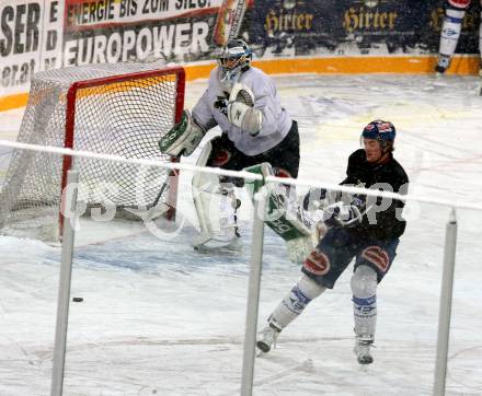 EBEL. Eishockey Bundesliga. Freiluft Derby KAC gegen VSV. Training VSV. Klagenfurt, 9.1.2009.
Foto: Kuess
---
pressefotos, pressefotografie, kuess, qs, qspictures, sport, bild, bilder, bilddatenbank