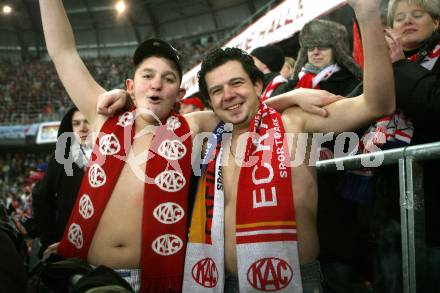 EBEL. Eishockey Bundesliga. Freiluftderby KAC gegen VSV in der Hypo Group Arena. Fans.  Klagenfurt, am 9.1.2010.
Foto: Kuess

---
pressefotos, pressefotografie, kuess, qs, qspictures, sport, bild, bilder, bilddatenbank