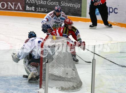 EBEL. Eishockey Bundesliga. Freiluftderby KAC gegen VSV in der Hypo Group Arena. GEIER Manuel (KAC), PROHASKA Gert (VSV).  Klagenfurt, am 9.1.2010.
Foto: Kuess

---
pressefotos, pressefotografie, kuess, qs, qspictures, sport, bild, bilder, bilddatenbank