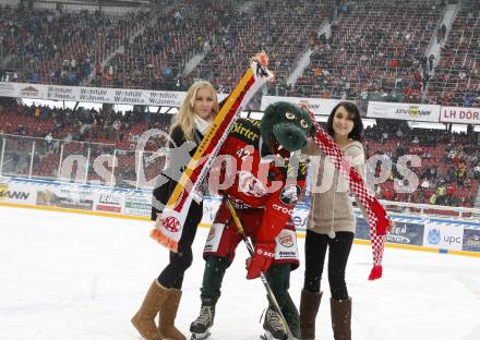 EBEL. Eishockey Bundesliga. Freiluftderby KAC gegen VSV in der Hypo Group Arena. KAC-Maskottchen Lindi. Klagenfurt, am 9.1.2010.
Foto: Kuess

---
pressefotos, pressefotografie, kuess, qs, qspictures, sport, bild, bilder, bilddatenbank