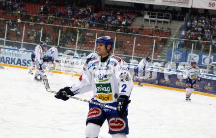 EBEL. Eishockey Bundesliga. Freiluftderby KAC gegen VSV in der Hypo Group Arena. Michael Mike Martin (VSV). Klagenfurt, am 9.1.2010.
Foto: Kuess

---
pressefotos, pressefotografie, kuess, qs, qspictures, sport, bild, bilder, bilddatenbank