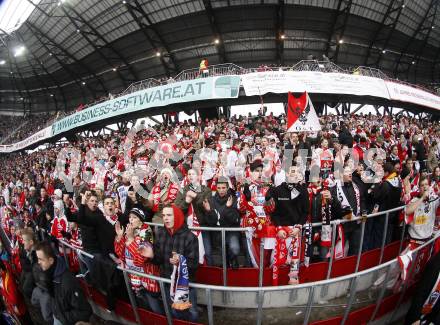 EBEL. Eishockey Bundesliga. Freiluftderby KAC gegen VSV in der Hypo Group Arena. Fans. Klagenfurt, am 9.1.2010.
Foto: Kuess

---
pressefotos, pressefotografie, kuess, qs, qspictures, sport, bild, bilder, bilddatenbank